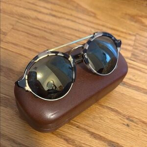 Illesteva Black and Gold Sunglasses Milan 2